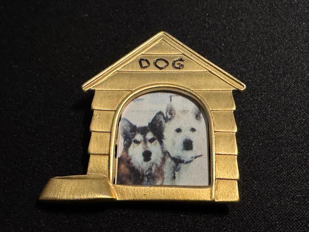 Vintage J.J. Dog Phot Frame Brooch
